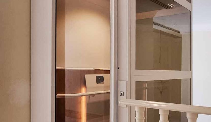 Elevador residencial: qu&eacute; es, c&oacute;mo funciona y cu&aacute;nto cuesta